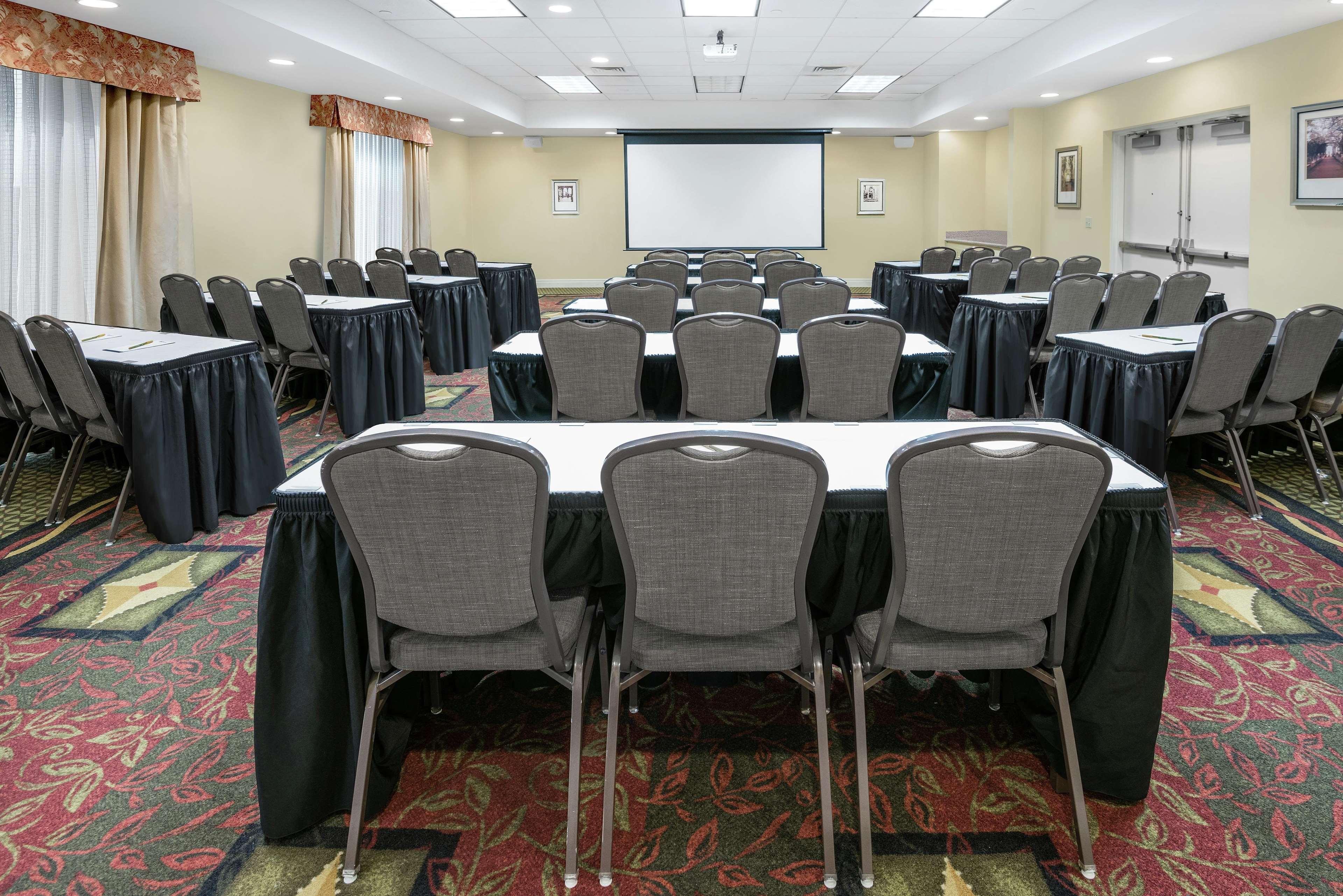 Hilton Garden Inn Mcallen Airport מראה חיצוני תמונה