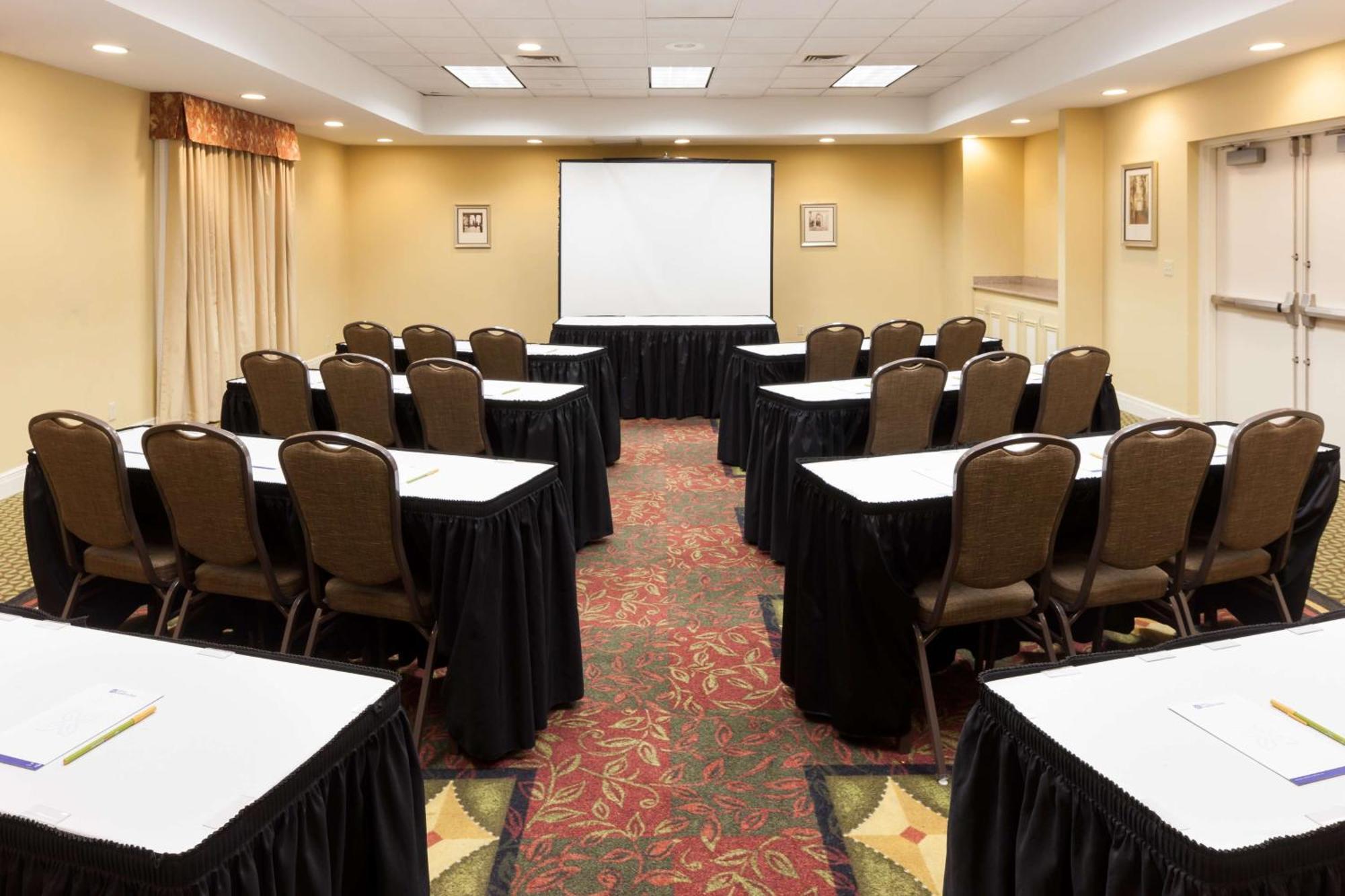 Hilton Garden Inn Mcallen Airport מראה חיצוני תמונה