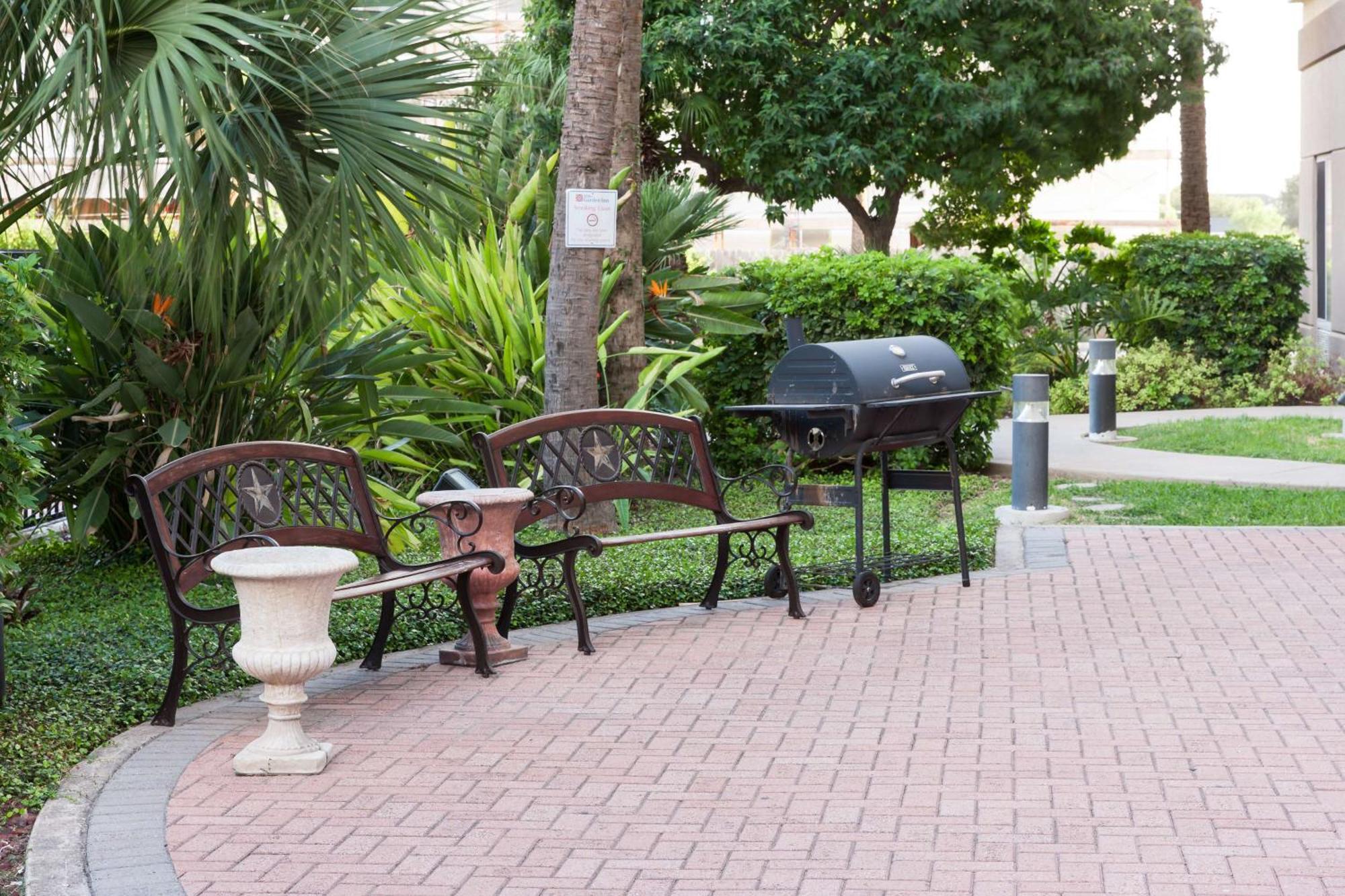 Hilton Garden Inn Mcallen Airport מראה חיצוני תמונה